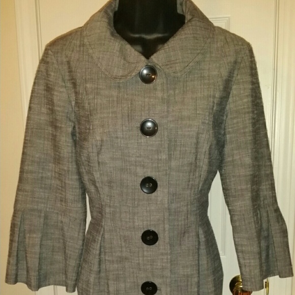 SOLD. AB Studio Gray Blazer - Picture 3 of 4