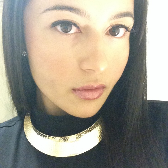 Gold choker - Picture 2 of 3