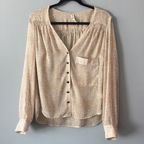 Leopard Print Chiffon Long Sleeve Top
