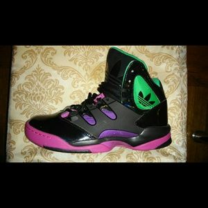 Ladies Adidas Sneakers