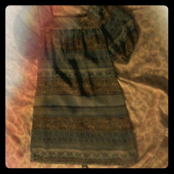 Outfits - Picture 1 of 1