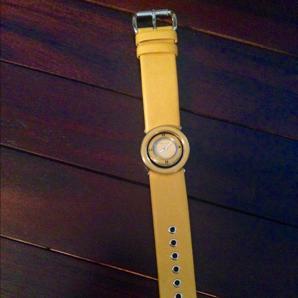 Authentic MARC BY MARC JACOBS Leather Watch - Picture 2 of 4