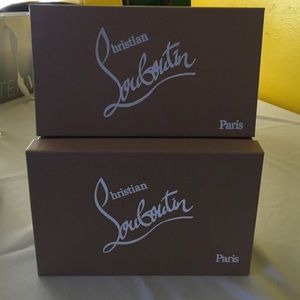 Shoe boxes