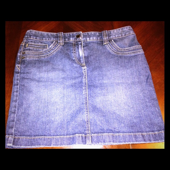 Ann Taylor Loft Jean/denim skirt 2 😎💃🏻