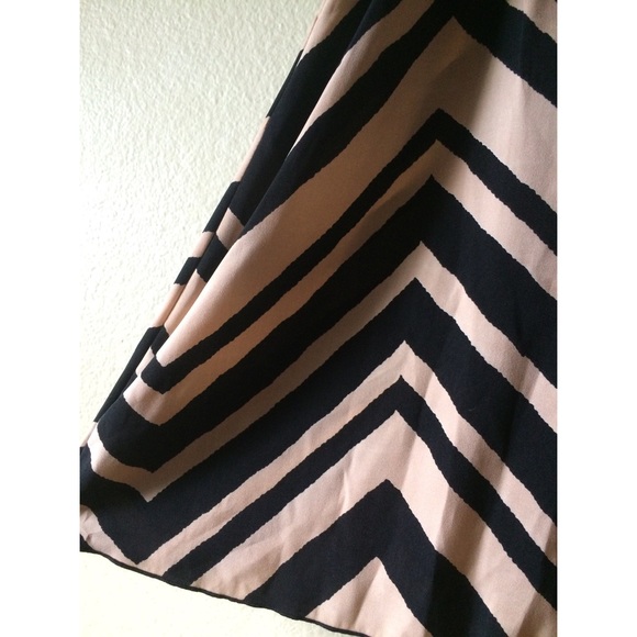 NWT Black & Tan Chevron Print Dress