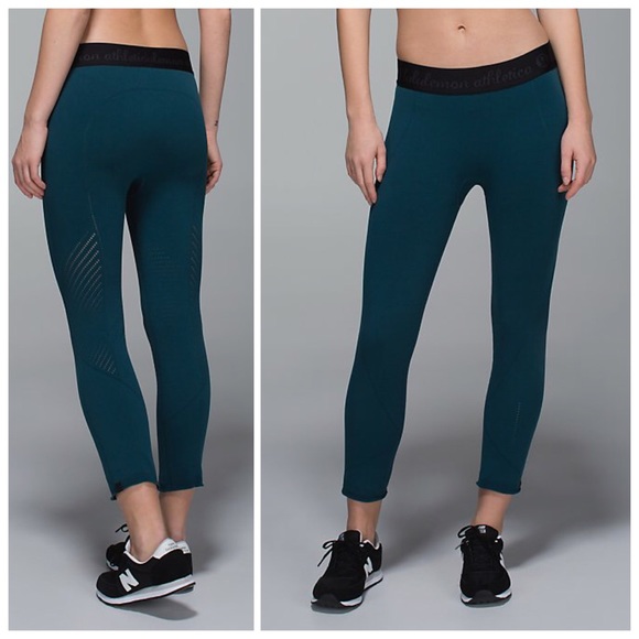 ⛔️SOLD⛔️ Lululemon Athletica Warp Knit Tights - Picture 3 of 4