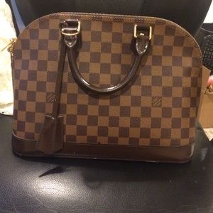 Damier Louis Vuitton
