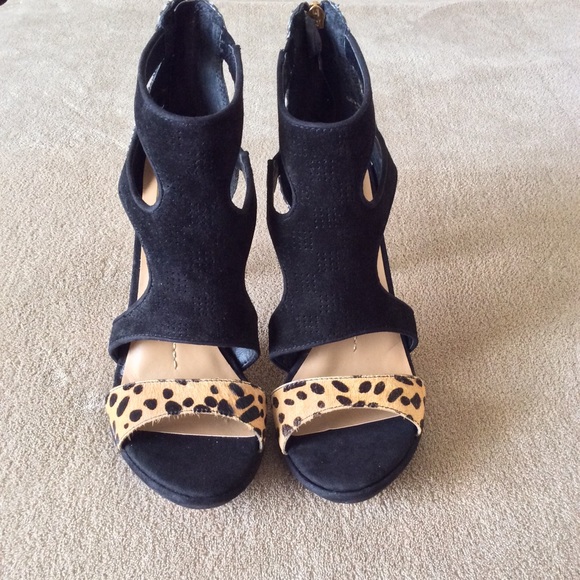 ❌SOLD❌ DV by Dolce Vita Sandals - Picture 2 of 4