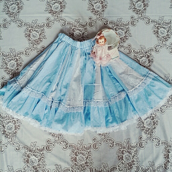 ❌❌❌SOLD Girly and puffy skirt - Picture 3 of 3