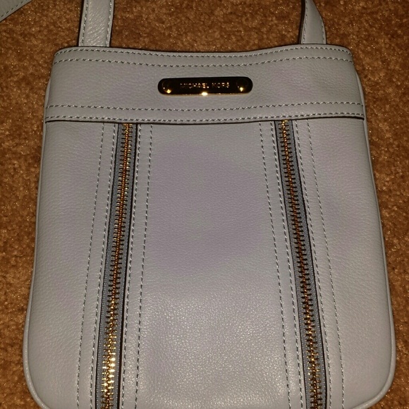 Michael Kors crossbag - Picture 1 of 3