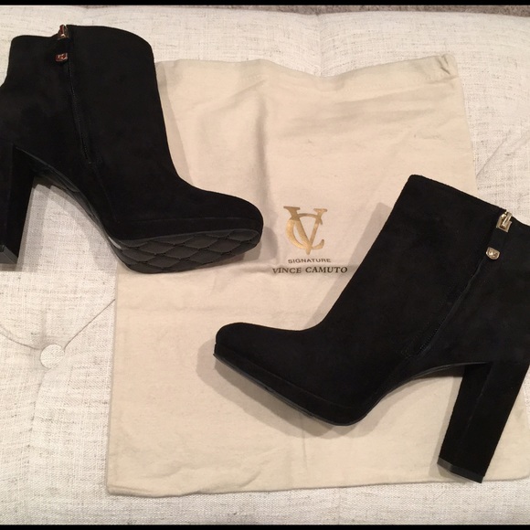 SALE 🎉 2X Host Pick 🎉Vince Camuto Booties.