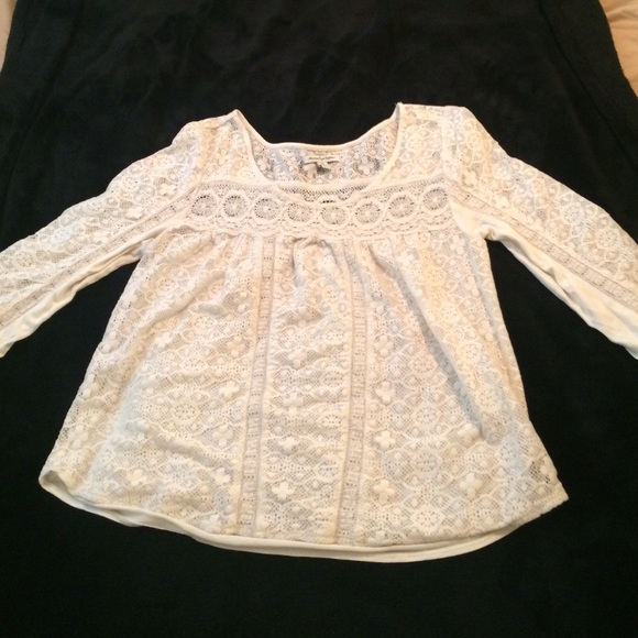 American eagle beautiful lace shirt