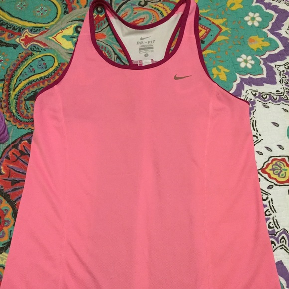 💕Nike Dri fit tank💕