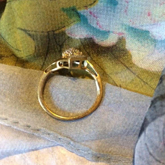 Diamond teardrop ring - Picture 2 of 4