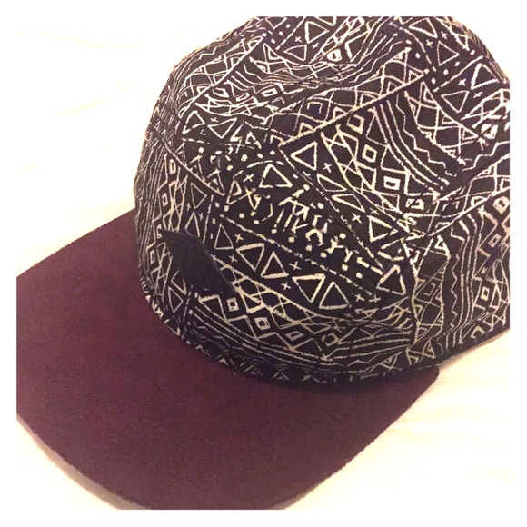 Adjustable hat