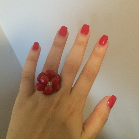 Red flower ring