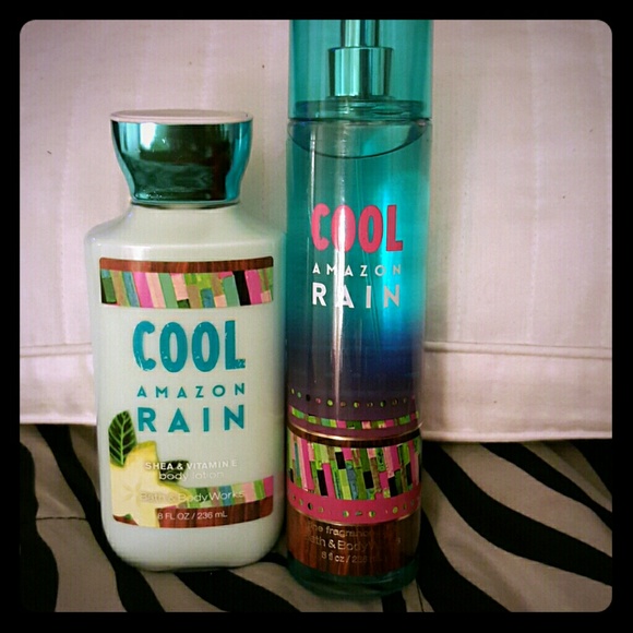 cool amazon rain lotion/frangrance mist.