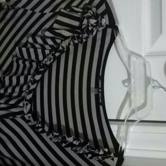 Shirt - Picture 3 of 3