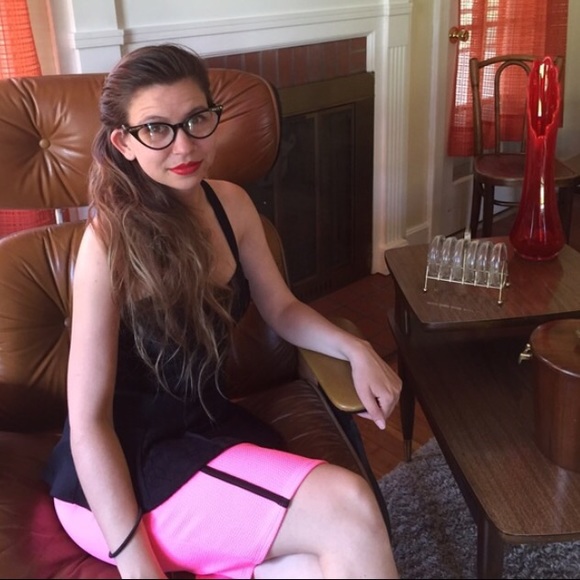 VINTAGE INSPIRED PENCIL SKIRT - SIZES S, M & L - Picture 2 of 2