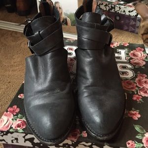 Jeffery Campbell everly boot