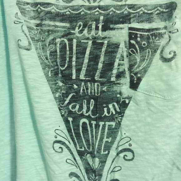 NWOT Aeropostale~Graphic see thru tee🍕