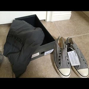 Gray slip on converse size 9.5