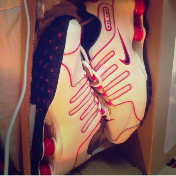 Nike shox reserved