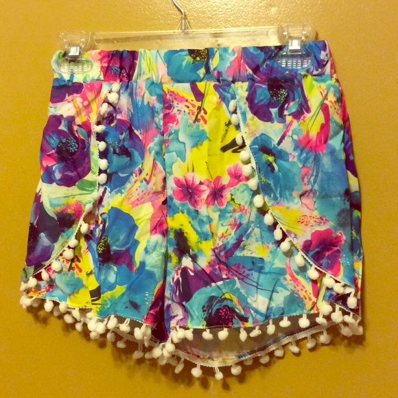 Water color floral print Pom Pom shorts