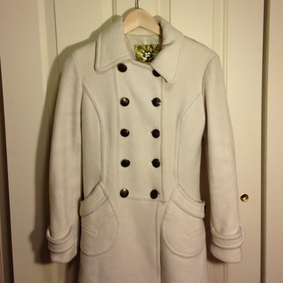 White winter long jacket