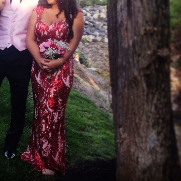 Faviana Dresses & Skirts - Prom gown