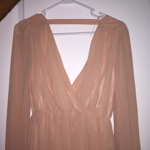 Cute and light dress! - Picture 2 of 3