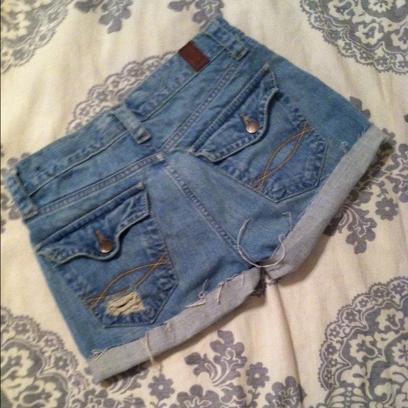 Traded - Picture 2 of 4