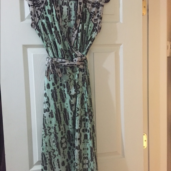 BCBGMaxAzria Wrap Dress - Picture 3 of 4