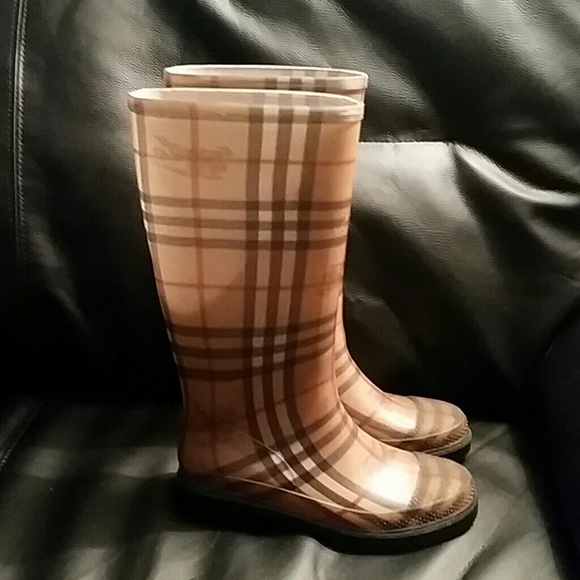 Authentic Burberry rain boots
