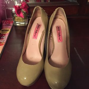 Betsy Johnson shoes