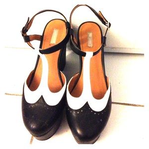 Black & White vintage wedges