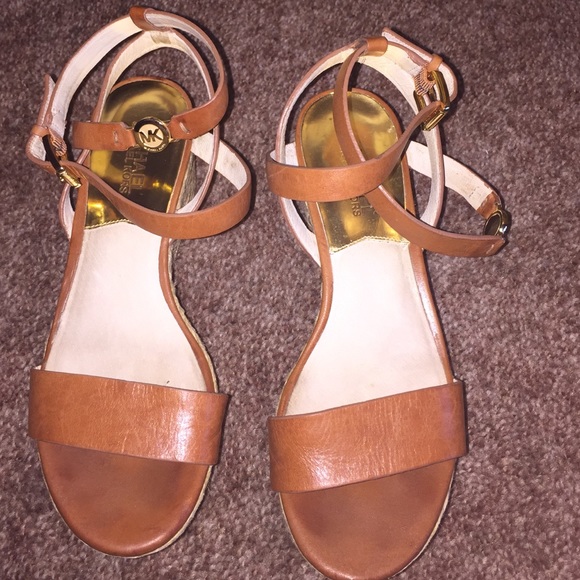 Michael Kors Luggage Open Toe Platform Wedges - Picture 1 of 4