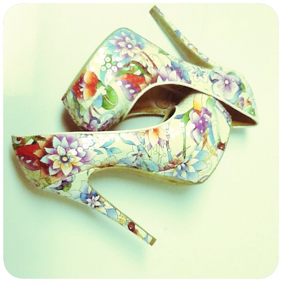 Colorful heels💞 - Picture 4 of 4