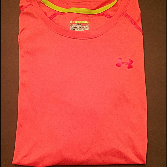 Under Armour Women's Size Large Pink Shirt