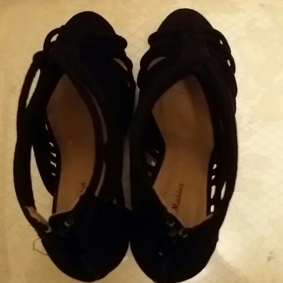 Mark & Maddux (nwots) - Picture 4 of 4