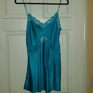 Victoria secret  100% silk blue 2 night gown bundl