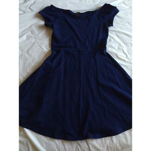 Cute dark navy dress (Never worn!!!)