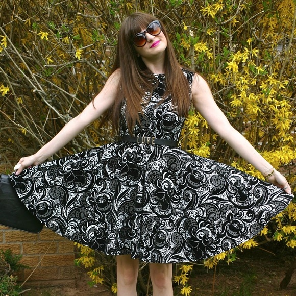 Paisley Print Skater Dress - Picture 2 of 3