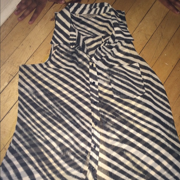 Guess shirt