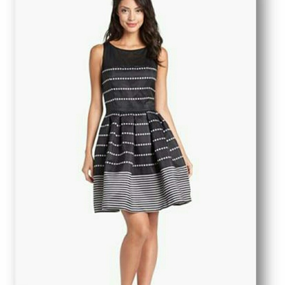 Taylor Dresses & Skirts - Taylor fit& flare dress