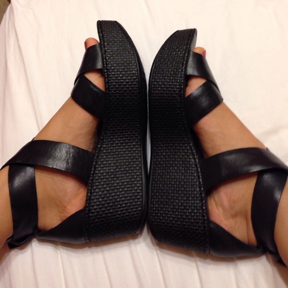 Platform sandals
