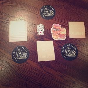18 Brandy Melville Stickers