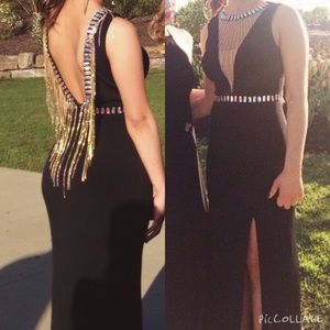 2015 Jonathan Kayne gown