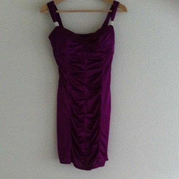 Dress - Picture 1 of 2