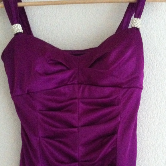 Dress - Picture 2 of 2